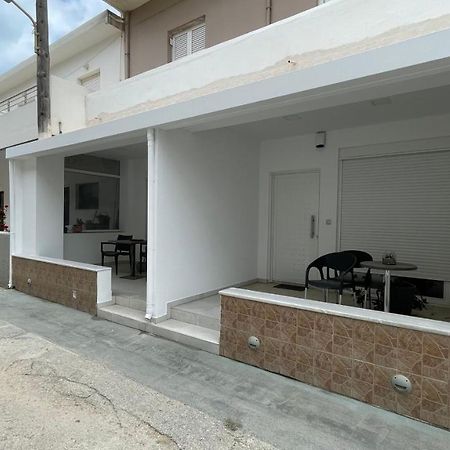 Paraskevi'S Apartments Kíssamos Esterno foto