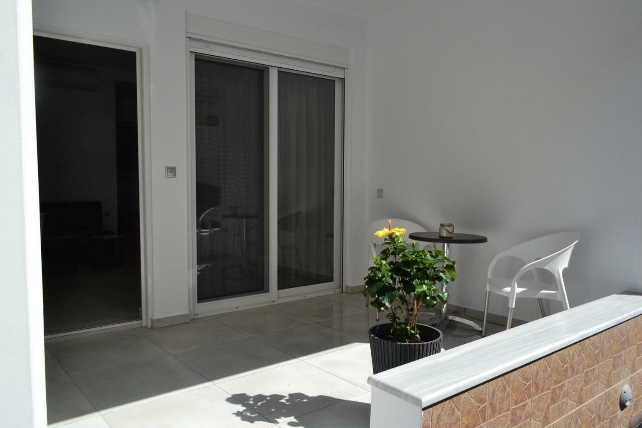 Paraskevi'S Apartments Kíssamos Esterno foto